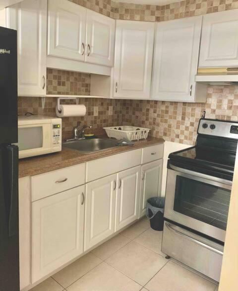Private Room Near Miami Airport - Free Parking - 01 المظهر الخارجي الصورة