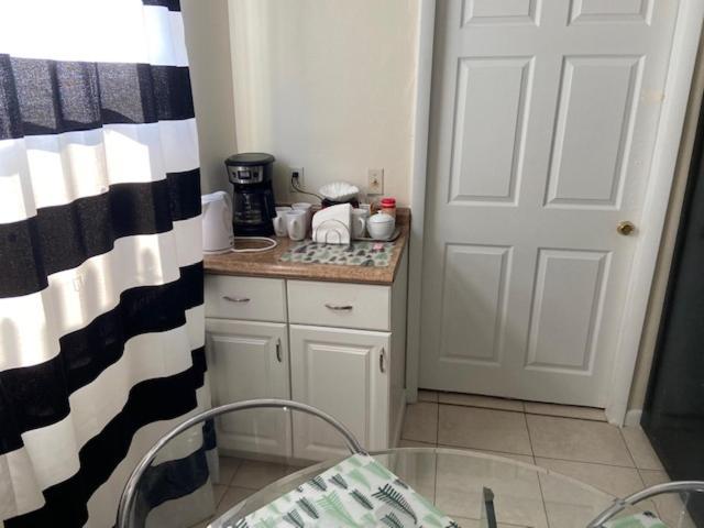 Private Room Near Miami Airport - Free Parking - 01 المظهر الخارجي الصورة