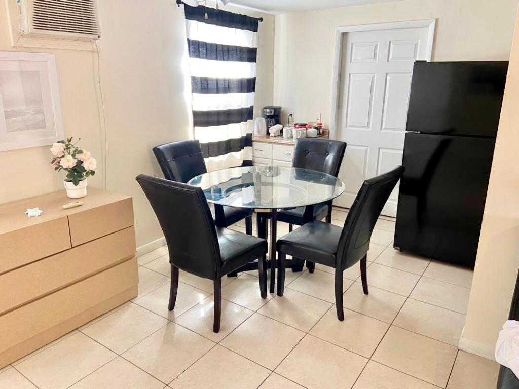 Private Room Near Miami Airport - Free Parking - 01 المظهر الخارجي الصورة