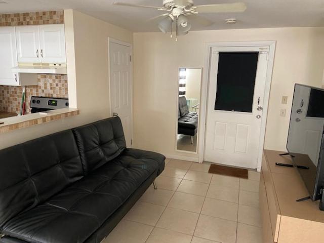 Private Room Near Miami Airport - Free Parking - 01 المظهر الخارجي الصورة