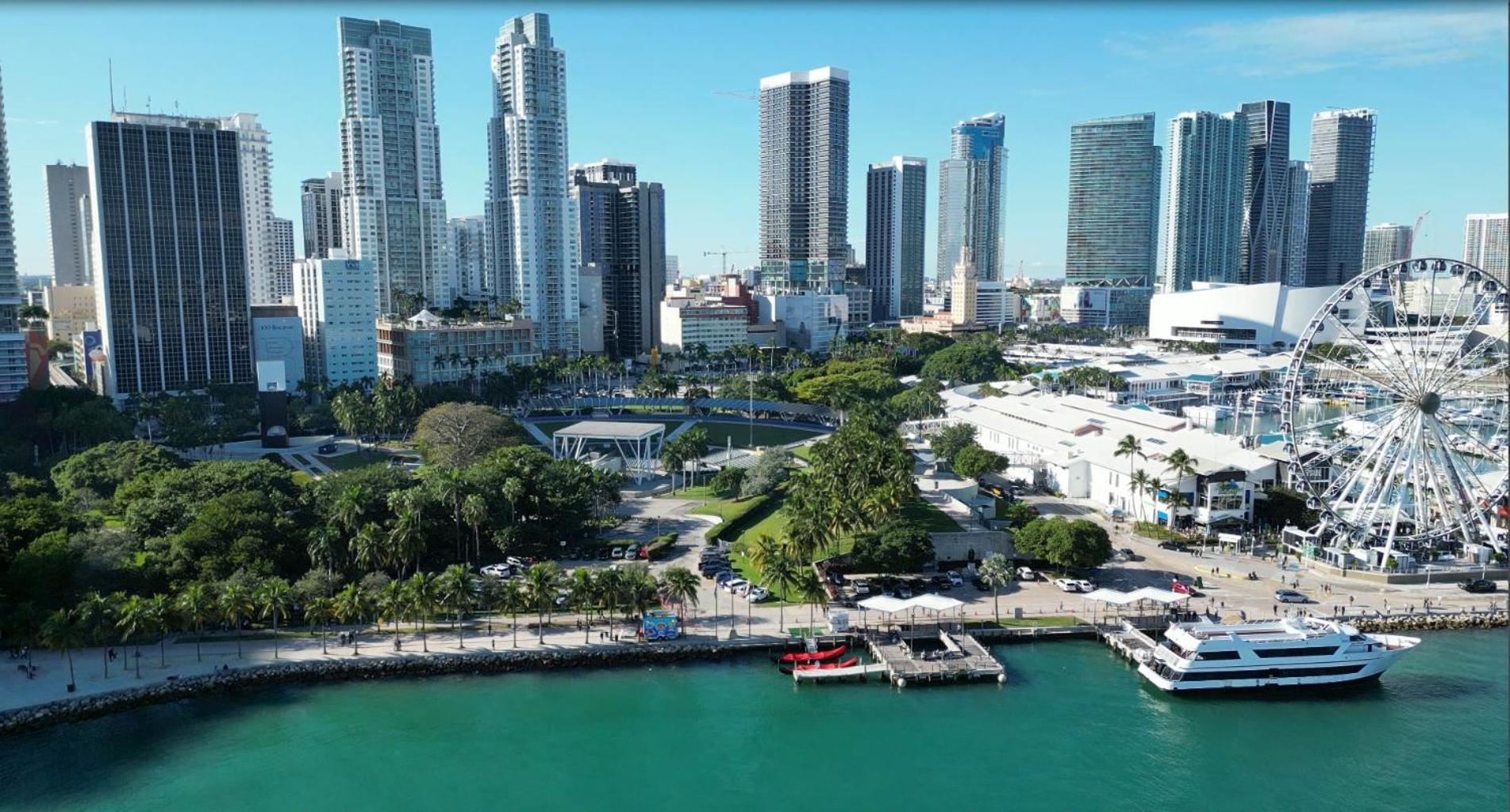 Private Room Near Miami Airport - Free Parking - 01 المظهر الخارجي الصورة